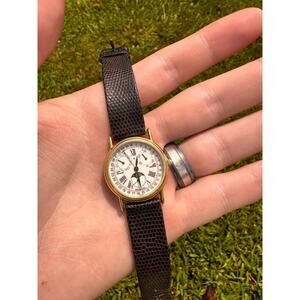 28MM Movado Moonphase Quartz 87-03-822 Gold Wristwatch w/ Lizard Band | WORKING